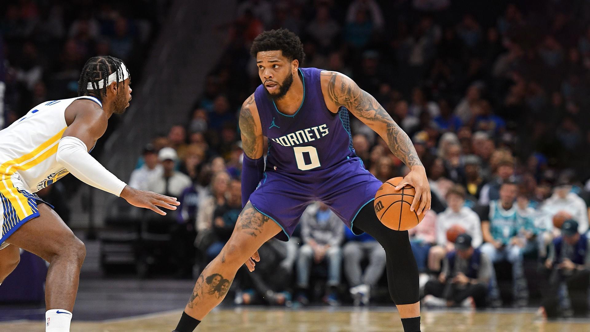 记者：勇士、雄鹿、太阳有意迈尔斯-布里奇斯，黄蜂要价1-2首轮